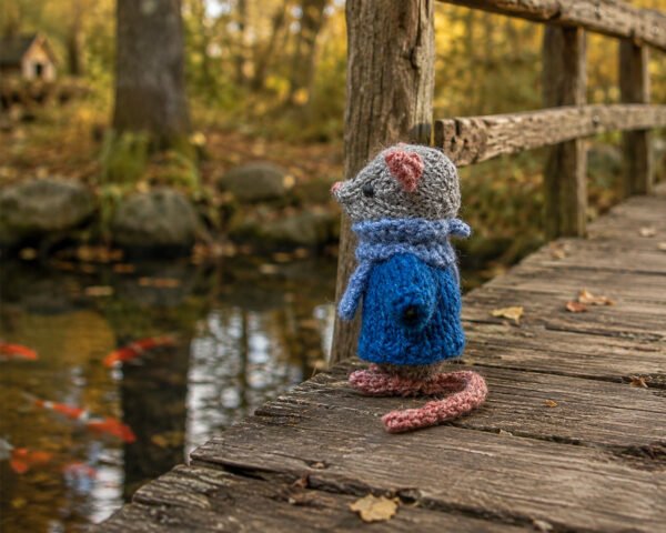 Muisje Casper op de brug